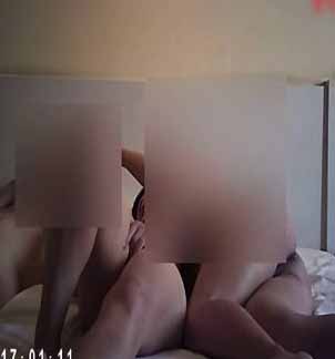 宾馆开房3P老同学那如狼似虎性欲很强的姘头虽然长得...