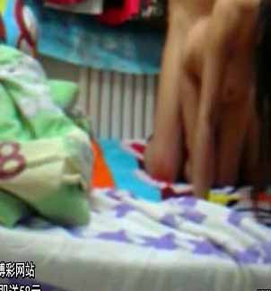 卖衣服的绵阳小少妇生意不好当楼风卖逼补贴房租，国...